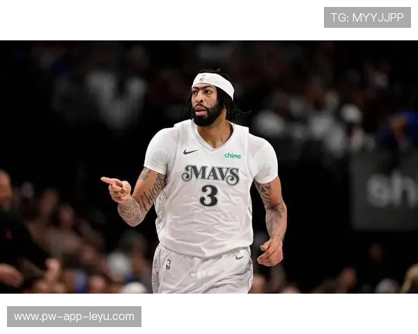 戴维斯拒上场，独行侠被迫考虑短期替代